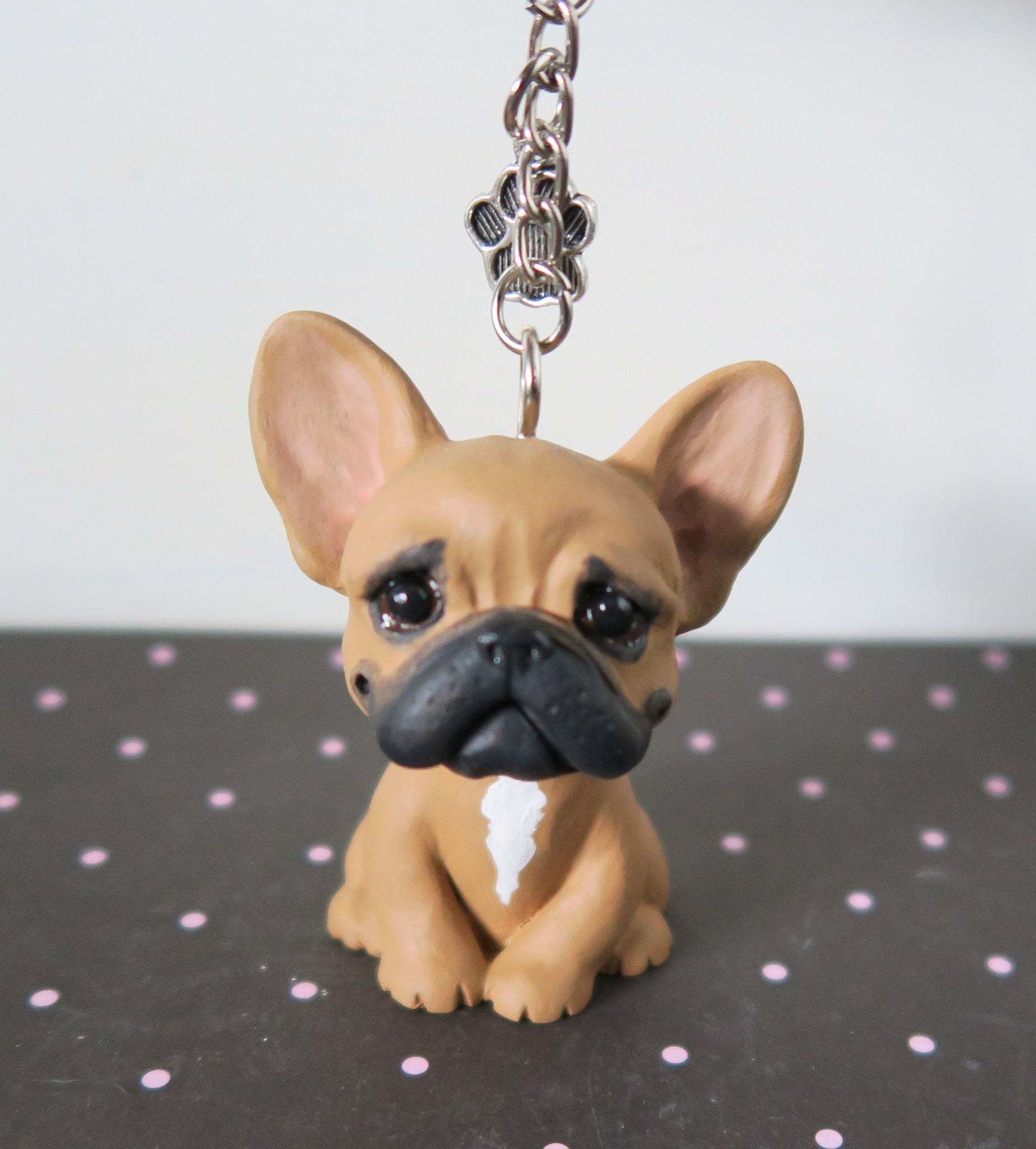 1pc Khaki Cartoon Cute Resin French Bulldog Keychain